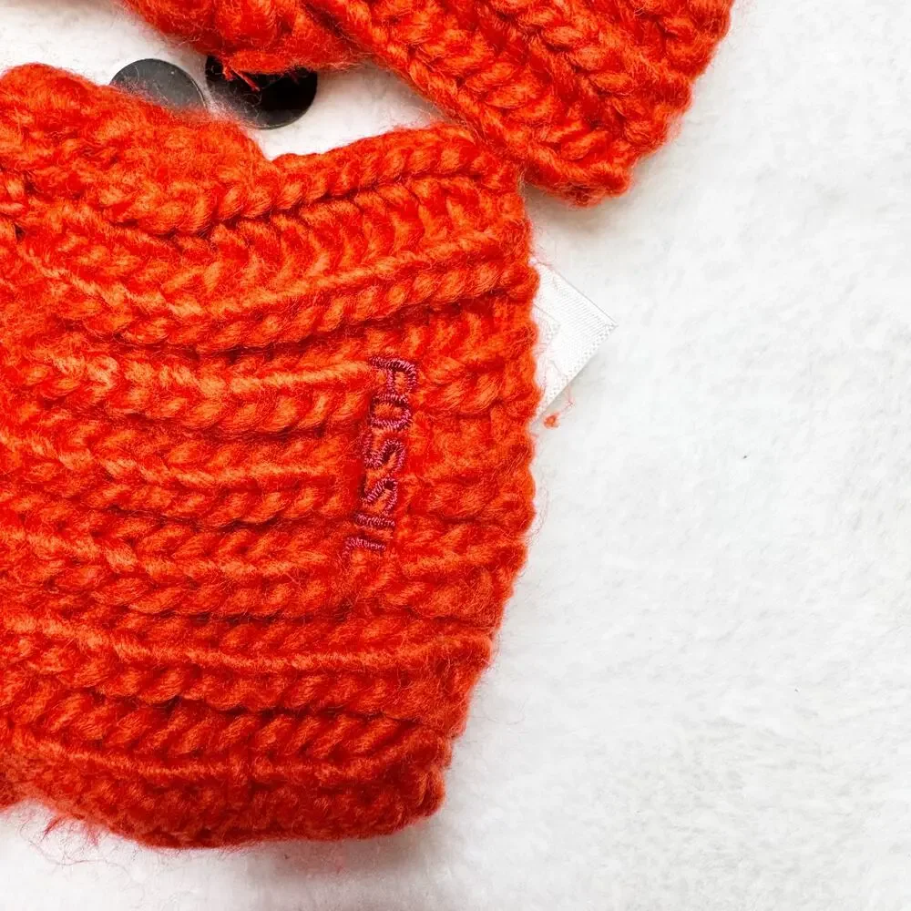 FOSSIL Orange Winter Knit Pom-pom Hat & Gloves Matching Cold Weather Set